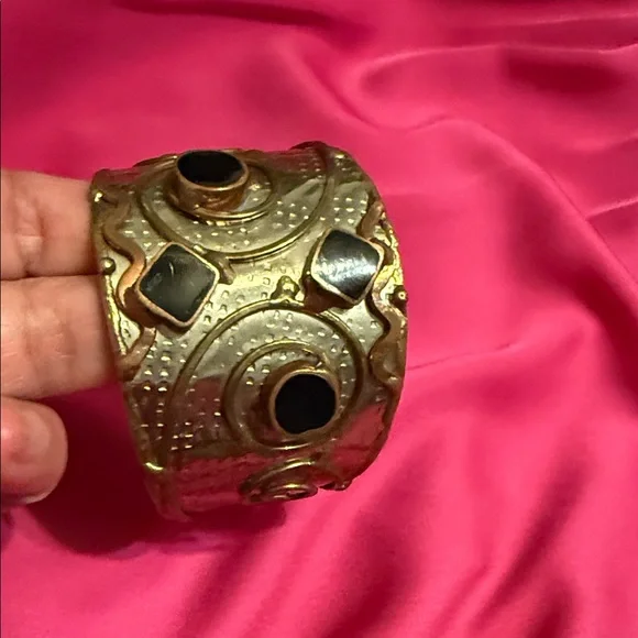 Vintage Artisan Mixed Metal Brutalist With Black Onyx Cuff Bracelet - Picture 4 of 13